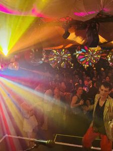 Whirl-y-Gig No90 Live 2025-12 (3)