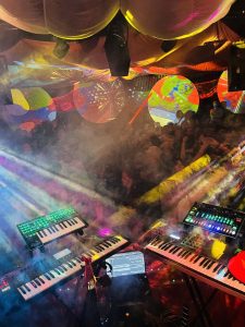 Whirl-y-Gig No90 Live 2025-3 (2)