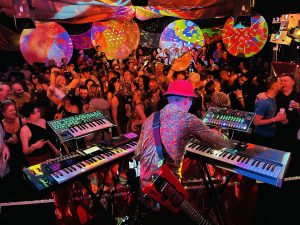 Whirl-y-Gig No90 Live 2026-3 (5)